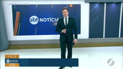 Menina é encontrada com arma e dinheiro