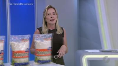 Mulher atropelada por viatura precisa de ajuda