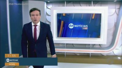 itemMoradores fazem protesto por melhoria do asfalto