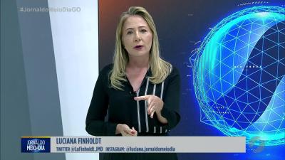 itemMotociclista morre após ser atropelado por caminhão na GO-164