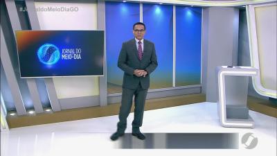 Volunt&aacute;rios levam chocolate e alegria para crian&ccedil;as