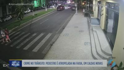 Mulher &eacute; atropelada na faixa de pedestre em Caldas Novas