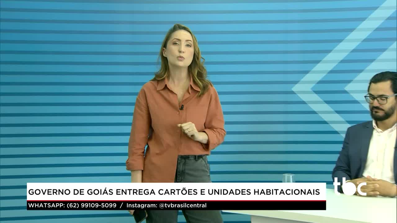 Governo de Goi&aacute;s entrega Cart&otilde;es e Unidades Habitacionais