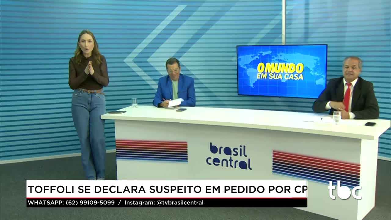 itemEntrega de Bolsa Uniforme para Alunos de Colégio Militar.