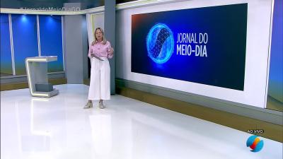 itemAtividade ilegal de extração de areia, em Professor Jamil