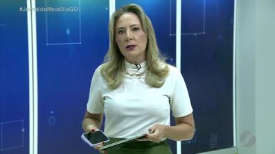 itemIncêndio atinge ferro-velho em Porangatu