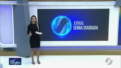 itemIdosa em surto ameaça populares e policiais com faca em Rio Verde