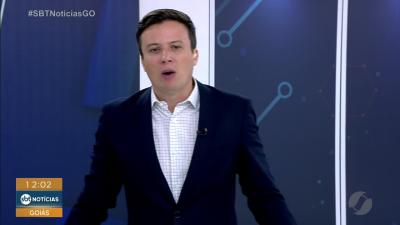 itemViatura da PM capota em Rio Verde