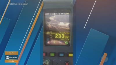 Radar flagra carro a 233 kmh em Jata&iacute;