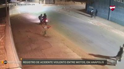 itemAcidente entre duas motos em Anápolis