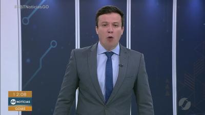 Corpo carbonizado &eacute; encontrado em estrada