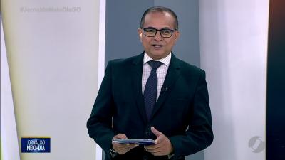 itemPM prende mulher que dirigia carro cheio de drogas em Goiânia