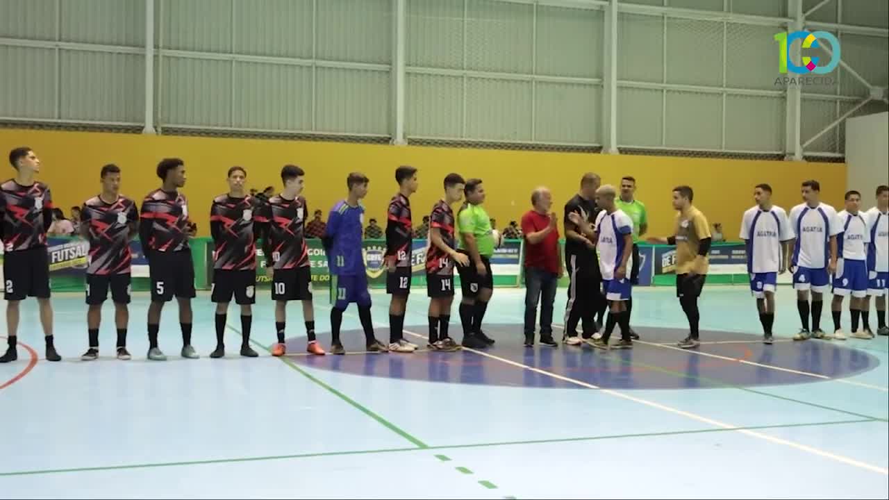 itemNoite de duelos acirrados define campeões no Campeonato Municipal de Futsal do Centenário