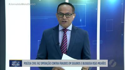 itemLuciana participa de dancinha com freira e diácono em Trindade