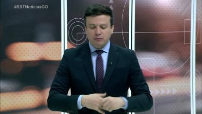 itemCâmeras registram homem empurrando corpo em carrinho em Anápolis