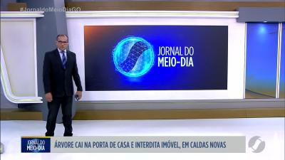 itemCemitério é alvo de vandalismo em Morrinhos