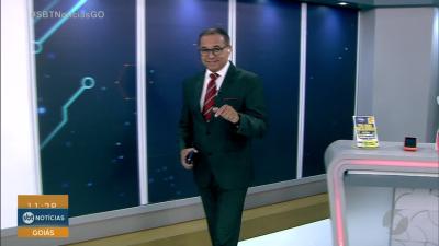 itemIncêndio de grandes proporções atinge empresa em Senador Canedo