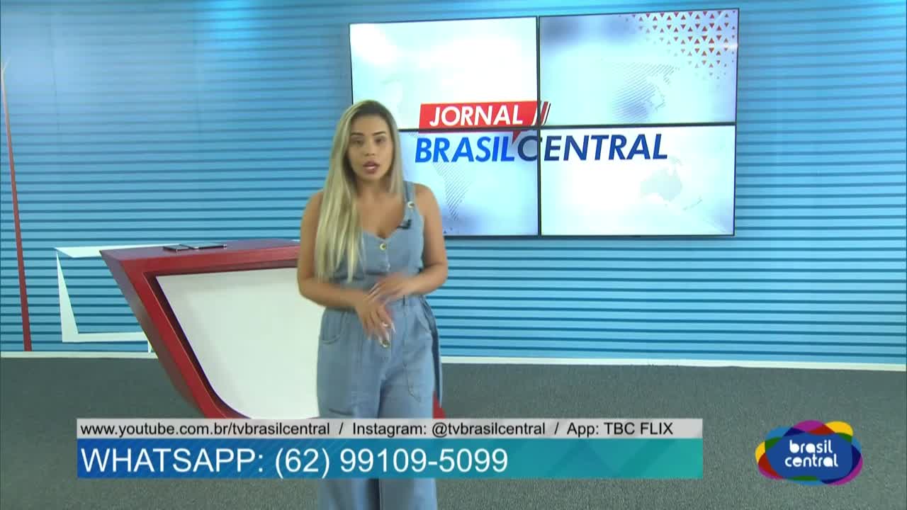 itemCarro de Luxo Bate em Moto e Mulher morre na Hora