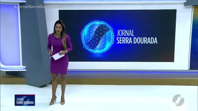 itemCarro atingido por locomotiva em linha férrea em Catalão
