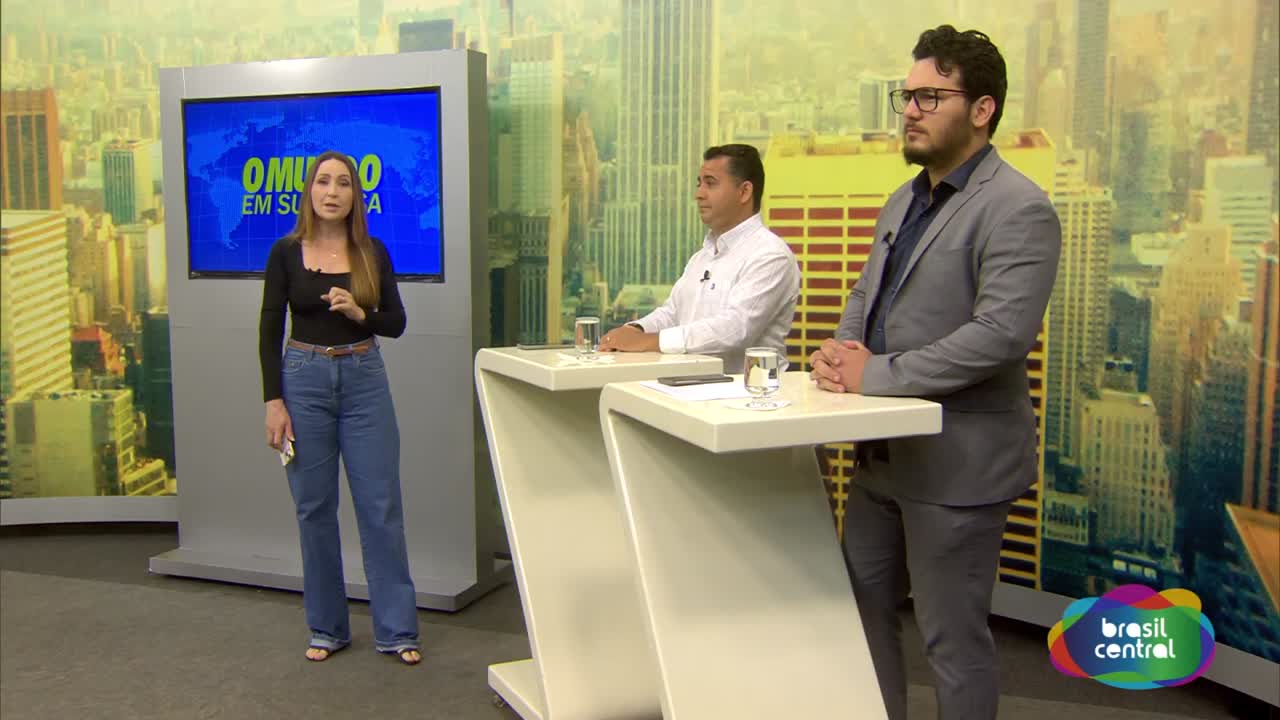 200 Ve&iacute;culos: Governo do Estado entrega aos Munic&iacute;pios Goianos.