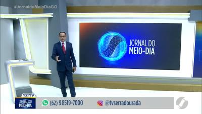 itemEncenação da Paixão de Cristo na rodovia dos romeiros