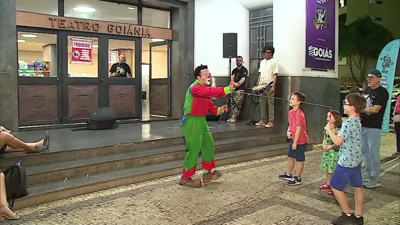 itemClaque Cultural movimenta Teatro Goiânia