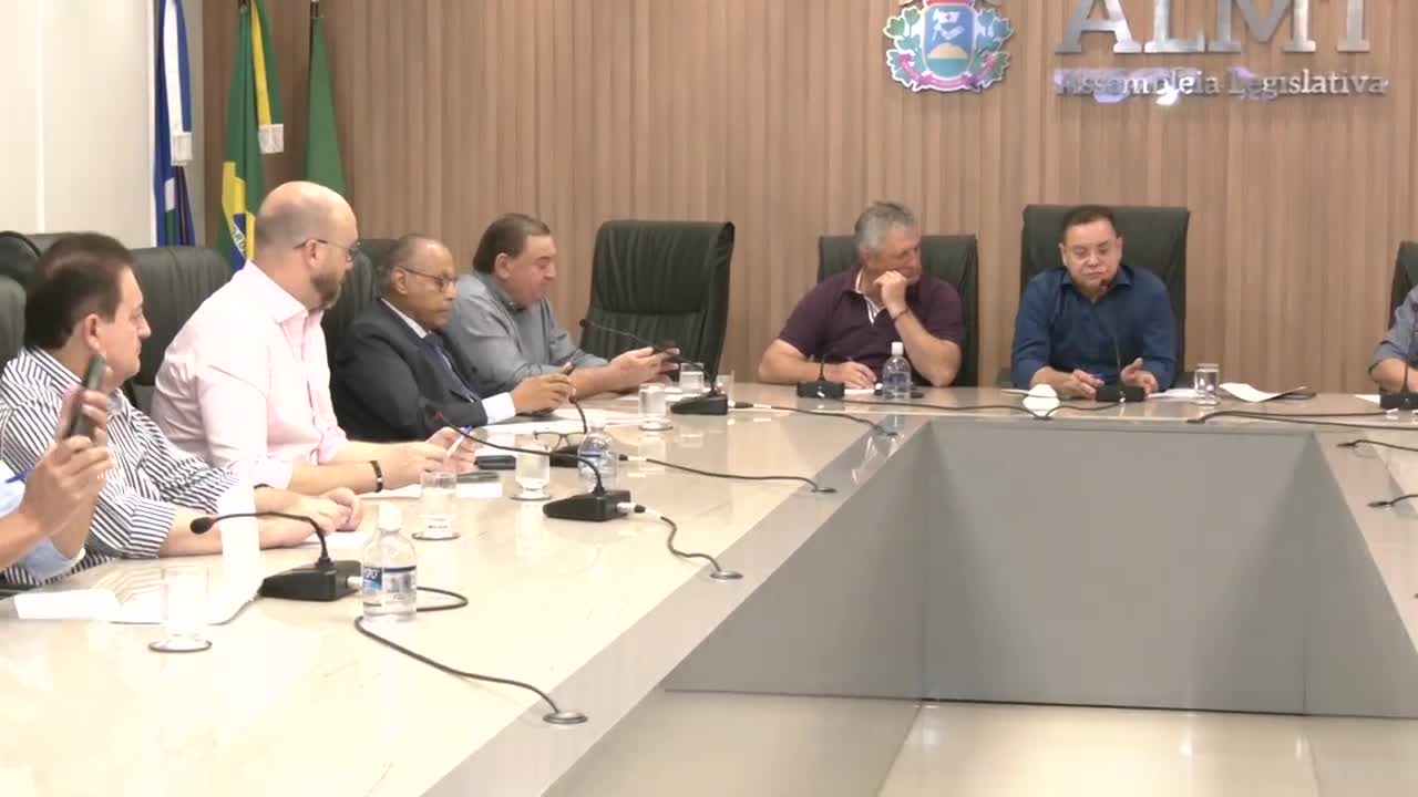 itemParlamentares debatem sobre as matérias prioritárias para as próximas sessões
