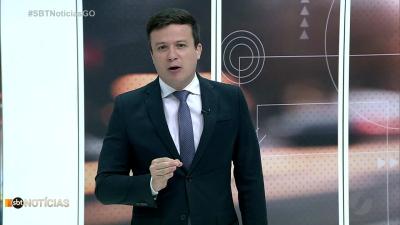 itemAcidente com carreta provoca vazamento de óleo diesel em Senador Canedo
