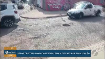 itemMoradores reclamam de falta de sinalização e buracos no Setor Cristina em Goiânia