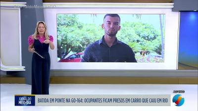 itemBatida em ponte na GO-184, ocupantes ficam presos em carro que caiu em rio