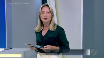 Mulher e crian&ccedil;a s&atilde;o arrastadas por enxurrada, em Goi&aacute;s