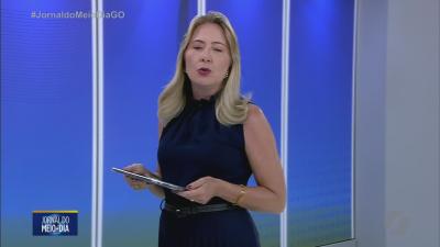 Patr&atilde;o entrega funcion&aacute;rio que esfaqueou mulher