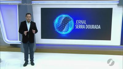 itemBombeiros resgatam cinco pessoas após naufrágio