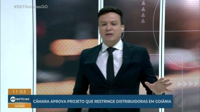 itemMotociclista fica ferida em acidente na GO-070