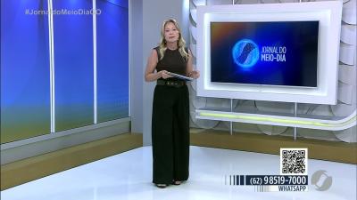 itemBuracos no Terminal Vera Cruz em Goiânia causam transtornos a passageiros