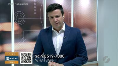 itemColisão frontal entre carro e carreta deixa duas pessoas mortas na BR-364