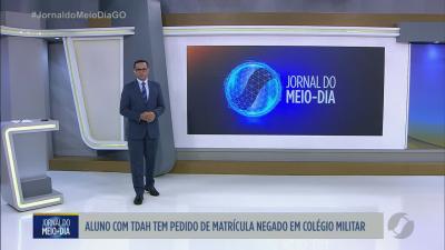 itemSubstituição de poste puxa fio de internet e causa estrago em uma casa em Goiânia