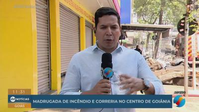 itemCombate a incêndio de grandes proporções que atinge lojas na capital