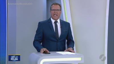 Dupla &eacute; presa ap&oacute;s furto e joias s&atilde;o recuperadas