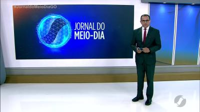 itemIncêndio atinge depósito de sucatas em Quirinópolis