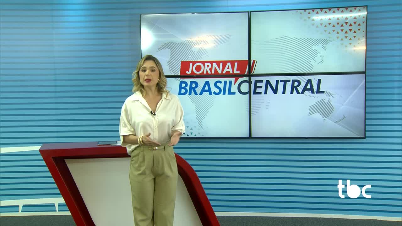 itemDetran passa Rolo Compressor em 500 Escapamentos Adulterados