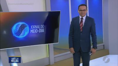 Motorista b&ecirc;bado derruba sem&aacute;foro e foge do local em Aparecida de Goi&acirc;nia