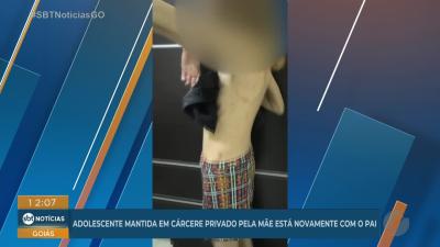 itemAdolescente mantida em cárcere privado pela mãe está novamente com o pai