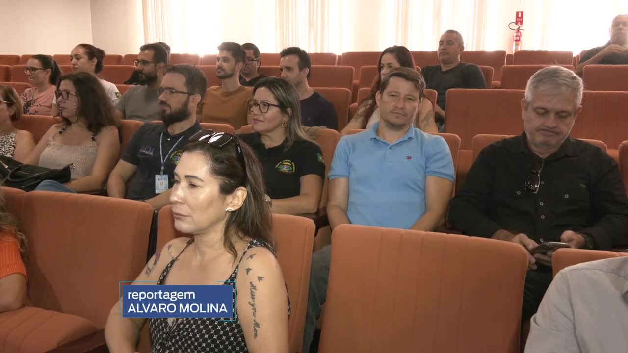 itemProjeto de lei que trata da carreira dos peritos criminais recebe pedido de vista