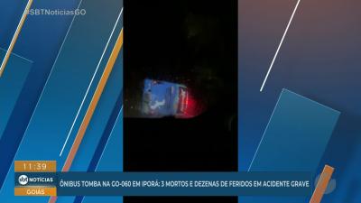 itemÔnibus tomba na GO-060 em Iporá, três mortos e dezenas de feridos