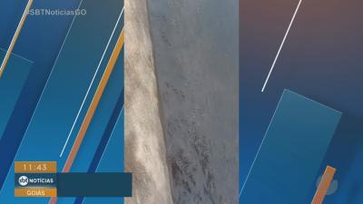 itemVazamento de água há um mês em rua do Setor Bela Vista em Goiânia