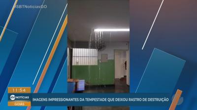 itemTeto desaba com a chuva em unidade de saúde de Goiânia
