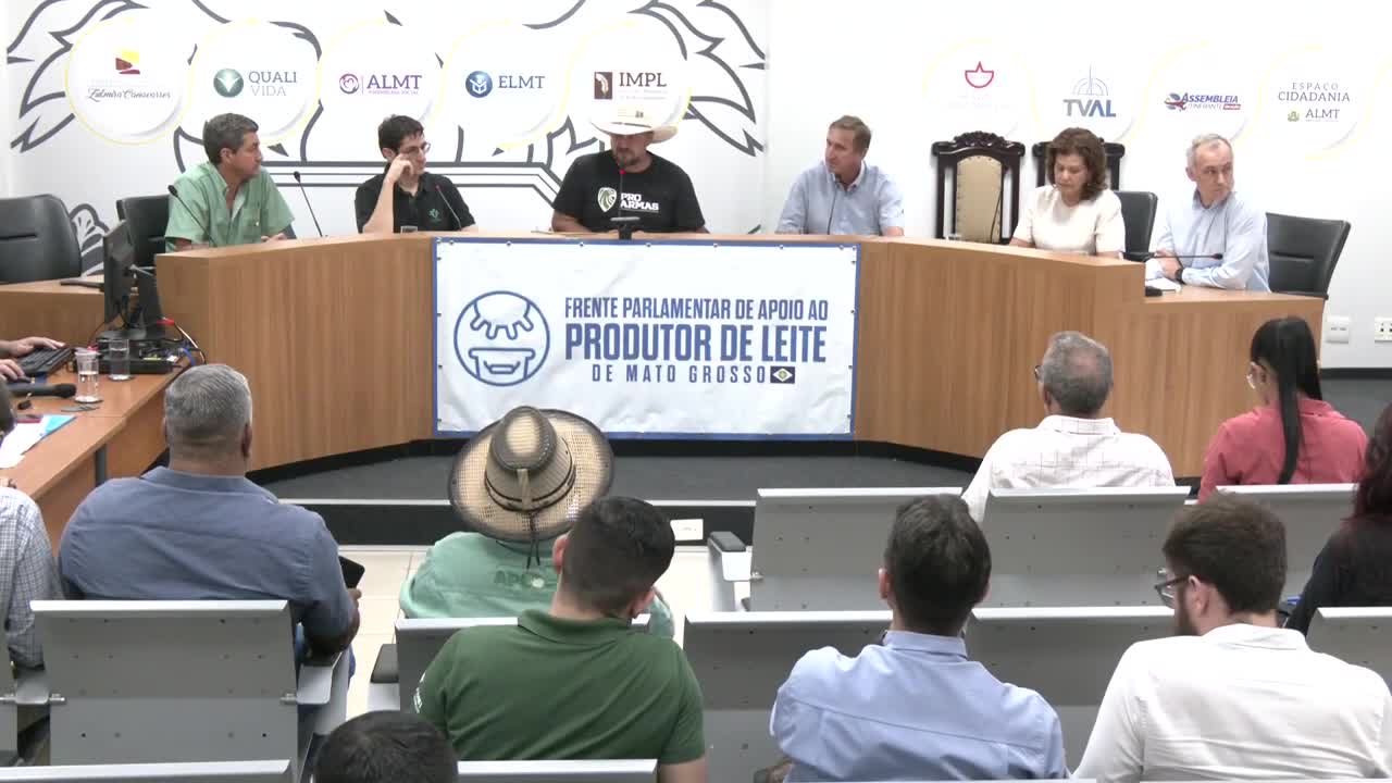 Frente Parlamentar debate iniciativas do Governo para beneficiar a cadeia produtiva do leite