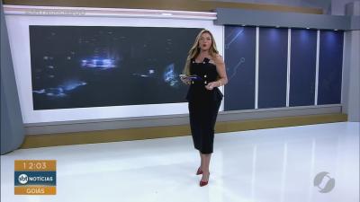 itemVários bairro de Goiânia ficaram sem energia elétrica neste domingo a noite