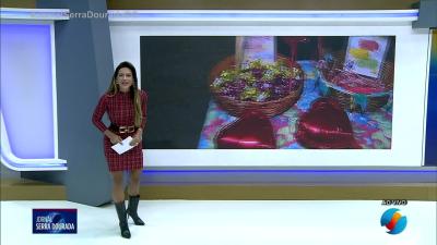 itemAdriana Bueno e Elias Júnior são desafiados para dança junina